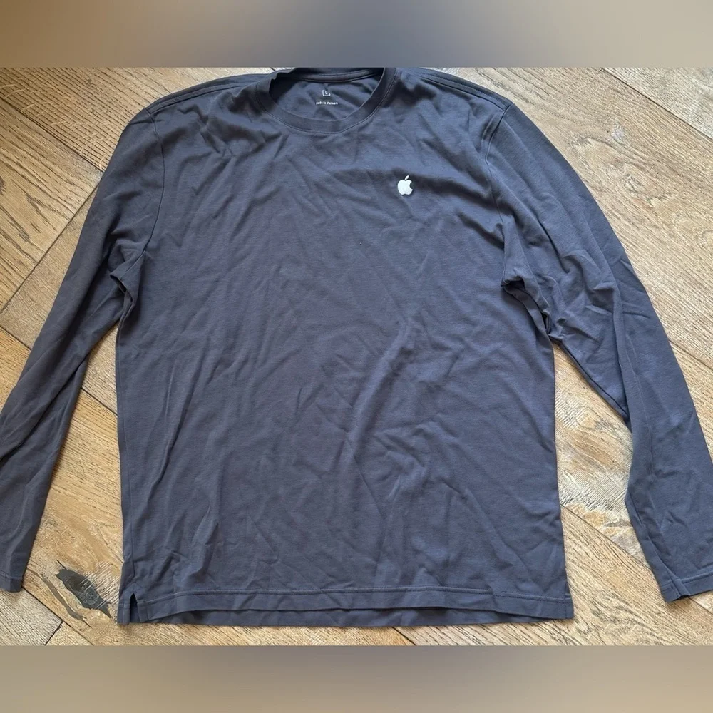 Apple employee long sleeve gray shirt